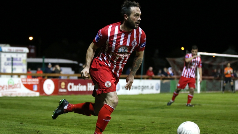Raffaele Cretaro was on hand to score Sligo's second goal