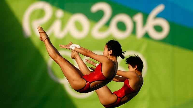 Chen Ruolin and Liu Huixia claimed gold