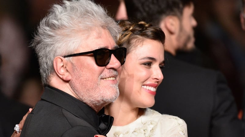 Director Pedro Almodóvar and and actress Emma Suarez at the premiere of Julieta in Cannes, May 17, 2016.