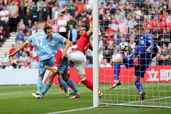Shay Given can not prevent Alvaro Negredo open the scoring for Middlesbrough