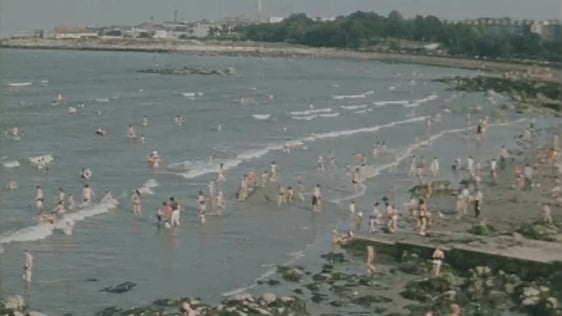 Dublin Seaside (1976)