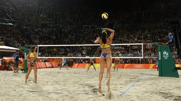 Brazilian pair Agatha and Barbara were backed by a raucous crowd