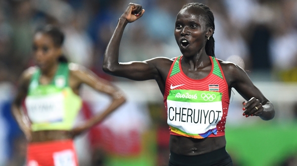Kenya's Vivian Jepkemoi Cheruiyot celebrates after she won the Women's 5000m Final