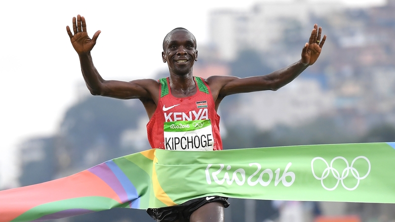 Eliud Kipchoge wins the Rio 2016 men's marathon