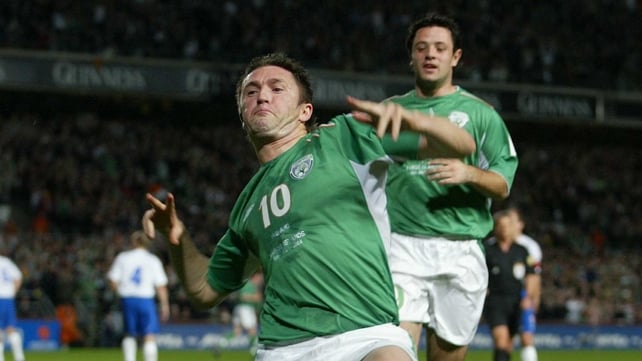 He broke Quinn's Irish record of 21 goals with a double against the Faroe Islands in 2004