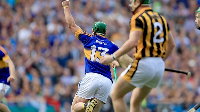 ... until this man burst their bubble. John O'Dwyer netted seven minutes later.