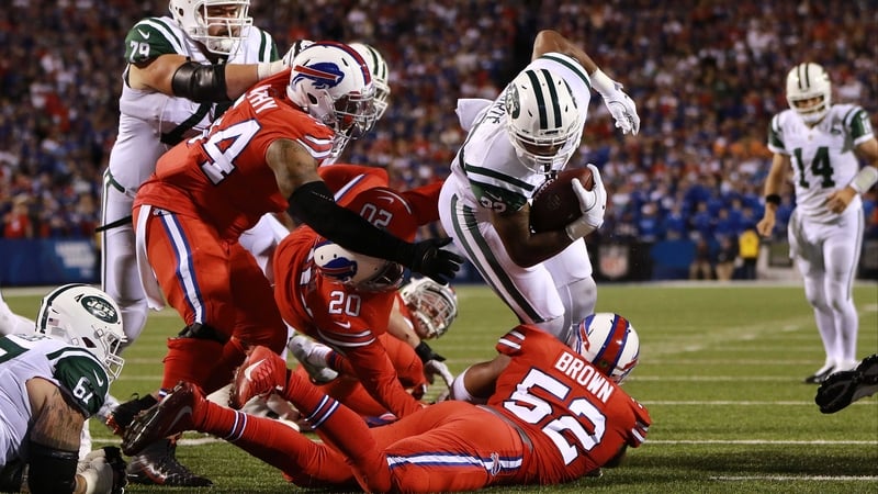 Matt Forte breaks through for a touchdown