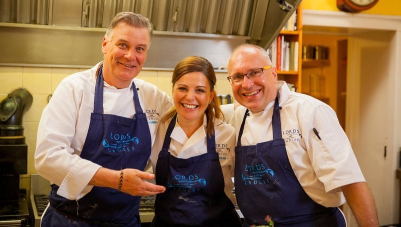 It's the final episode of the series! Lords & Ladles has come to an end but is finishing up with some weird and wonderful recipes. Tonight we're looking at a selection of first course, second course and dessert recipes from Enniscoe House – 1798.