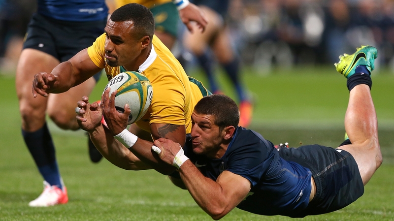Will Genia crosses over for a try
