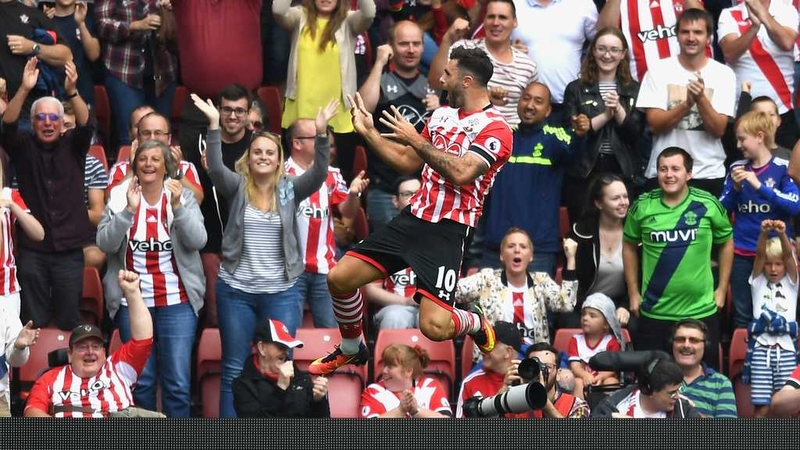 Charlie Austin celebrates the winning goal as Southampton beat Swansea