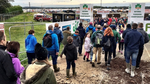 Crowds are up 3% on both Tuesday and Wednesday in comparison with 2015