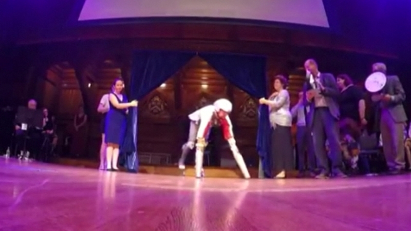 Bleat that... Thomas Waites entered the stage wearing his prosthetic limbs for his 'goat' research