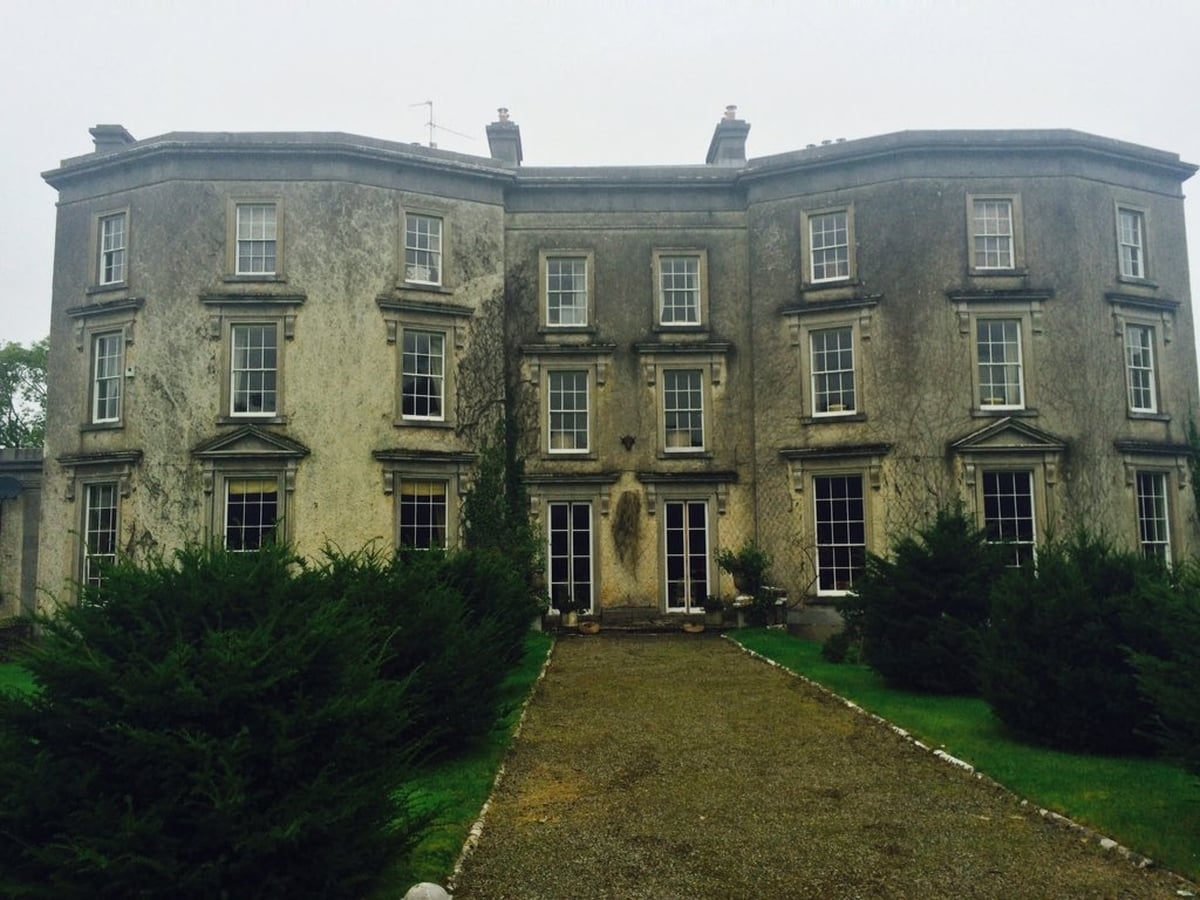  Loughton House