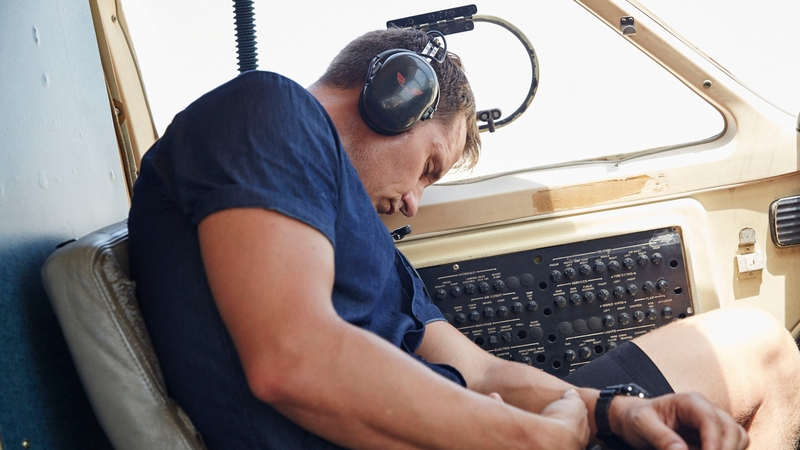 Duncan passes out while piloting a plane