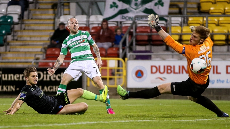 Gary McCabe scores his second for Shamrock Rovers