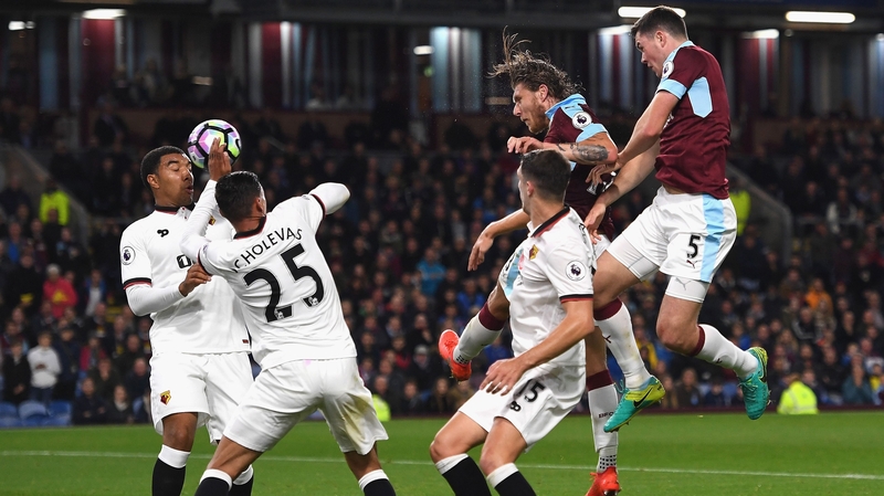 Jeff Hendrick heads home Burnley's firs tgoal