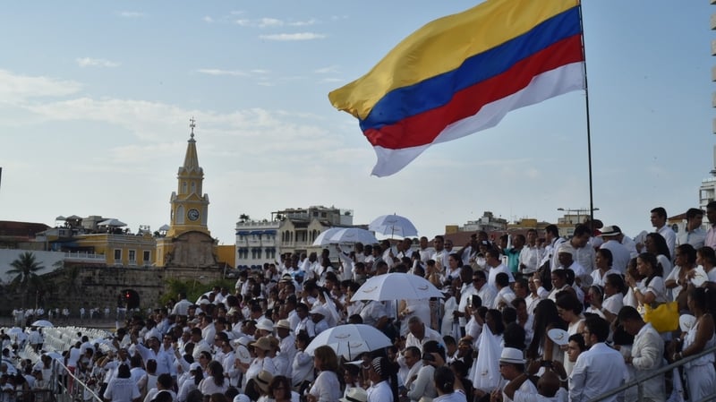 Michael D Higgins will meet representatives of the Colombian government and FARC rebels after the recent historic peace deal