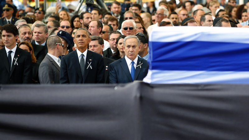 Barack Obama and Benjamin Netanyahu at the funeral of Shimon Peres