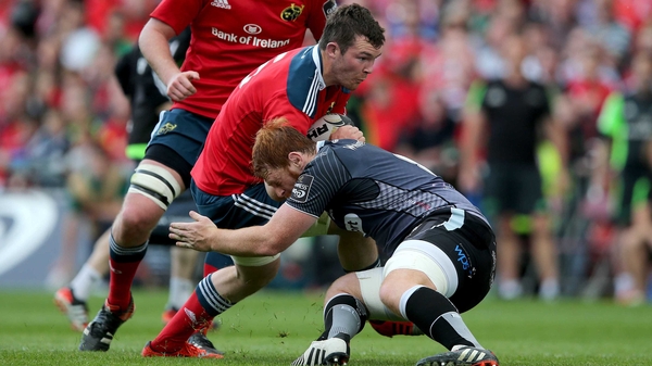 Peter O'Mahony features in a Munster squad for the first time since May 2015