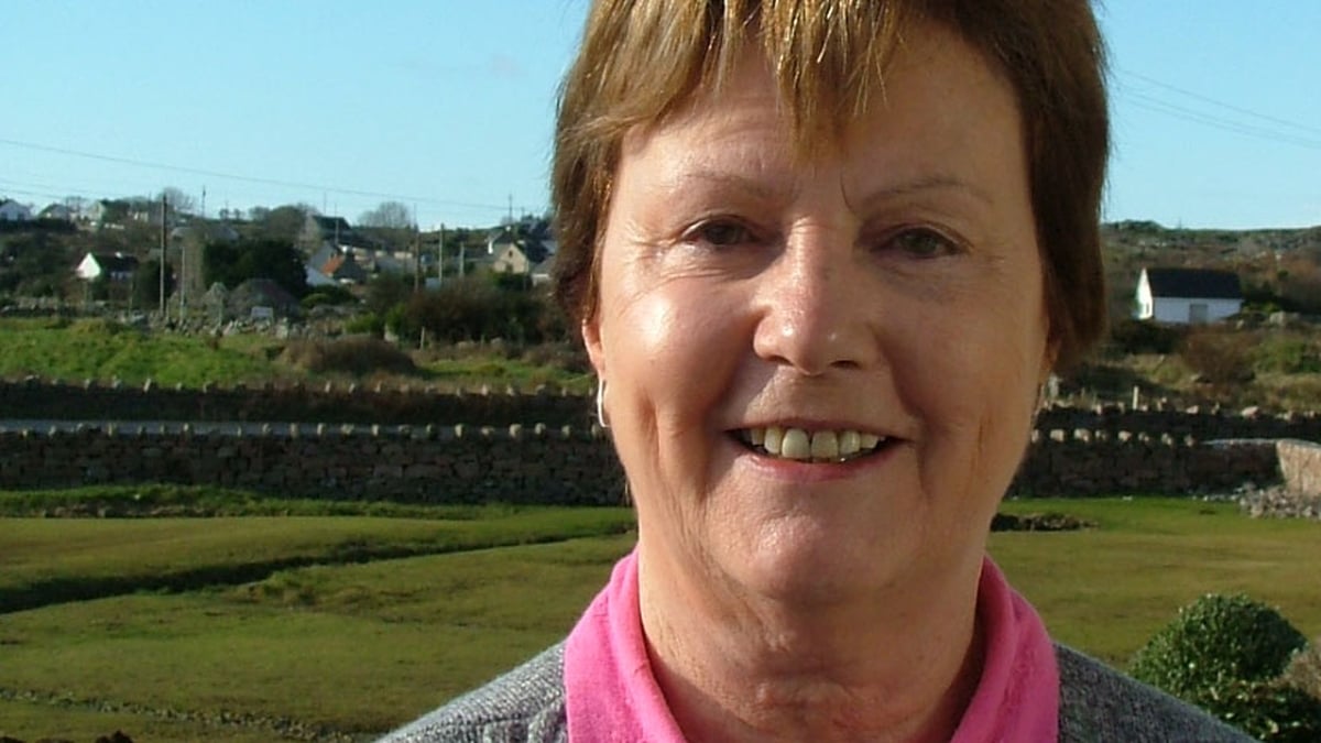 Póilín Ní Chiaráin : Comhfhreagraí RnaG i mBéal Feirste.