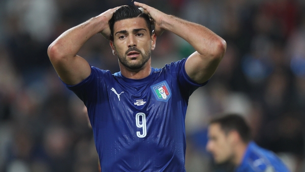 Pelle was angry after he was substituted in the 1-1 draw with Spain