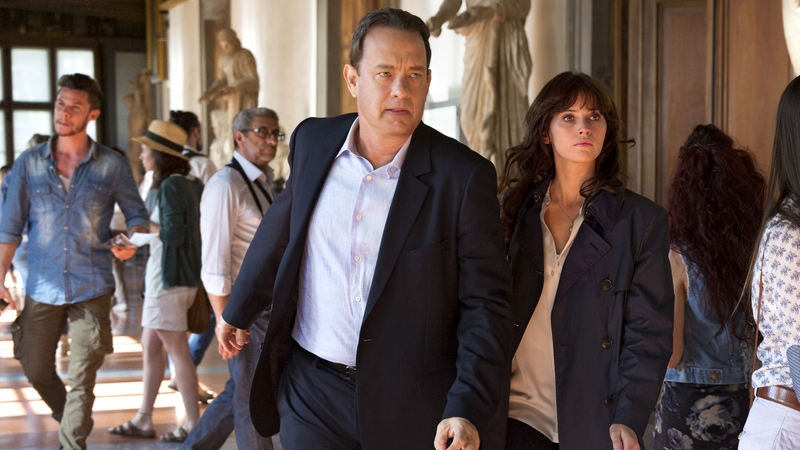 Tom Hanks and Felicity Jones in Inferno