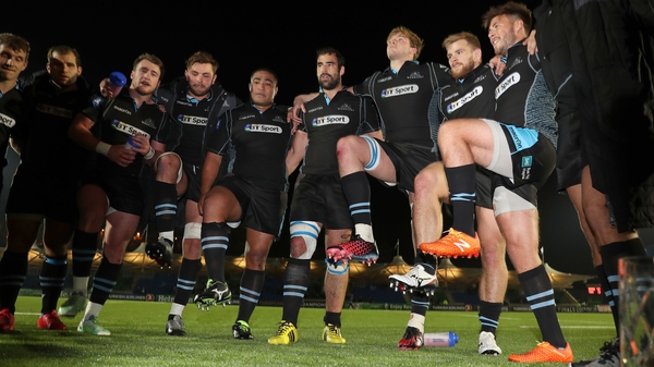 Glasgow knees up