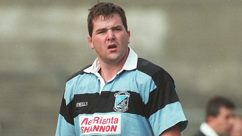 Anthony Foley wearing the Shannon jersey in 1995