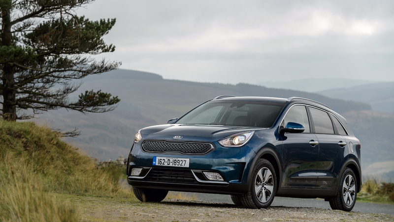 Years after Toyota started to embrace hybrid technology, other brands like Kia are finally following.