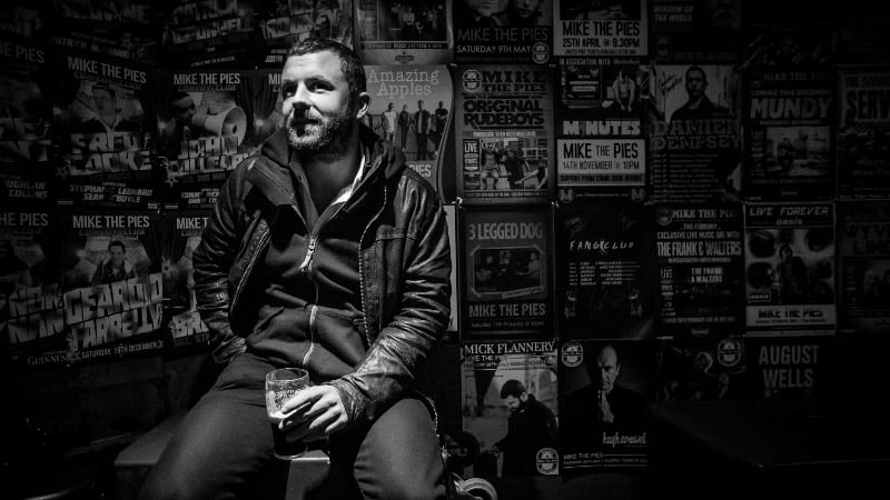 Mick Flannery: “This album contains 50% more social awareness.”
