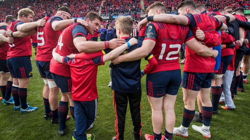 Anthony Foley's sons Dan and Tony join the Munster squad at the end of the game