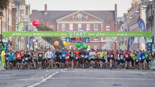 Over 19,500 people race in the 2016 Dublin City Marathon