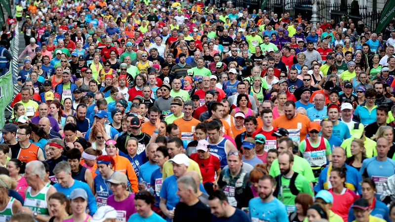 Runners make their way around Fitzwilliam Square