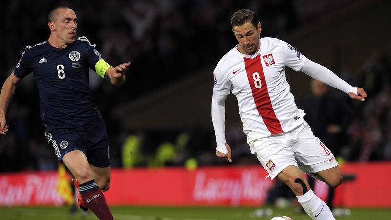 Scott Brown playing for Scotland against Poland in 2015
