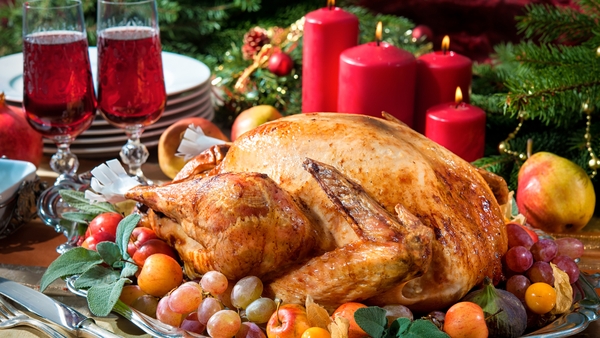 It’s seven weeks until Christmas! Ray D'Arcy and a host of celebrity chefs are here to help you first timers with the amazing and terrifying Christmas dinner!