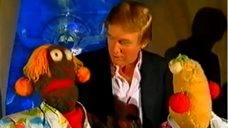 Of all the interviews we've seen with Donald Trump, one we never expected was the Trumpster speaking to much loved illegal aliens Zig and Zag!
