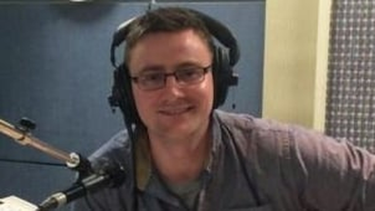 Mícheál Ó Leidhin, Eagraí Polaitíochta RTÉ Raidió na Gaeltachta.