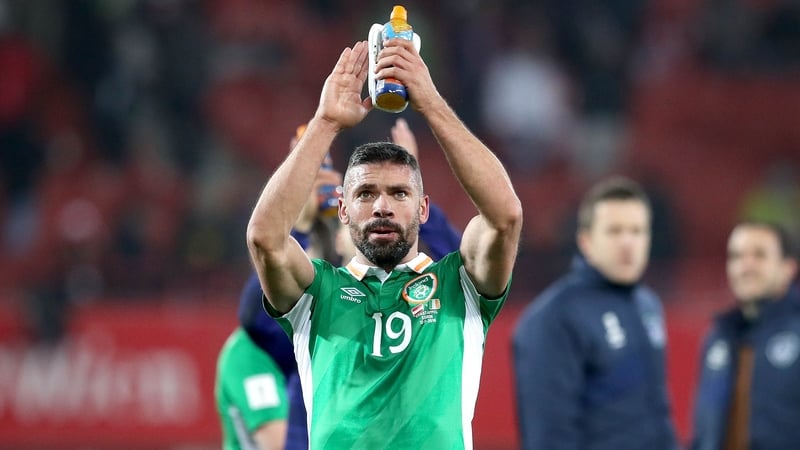 Walters hails the Irish fans in Vienna