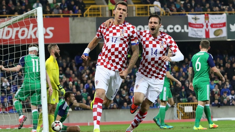 Mario Mandzukic celebrates his goal at Windsor Park