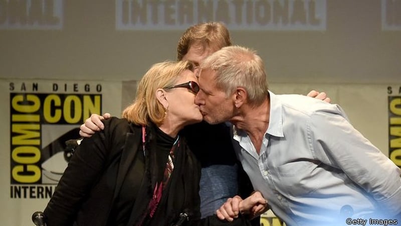 Carrie Fisher has denied reports that she slagged off Harrison Ford's eh, bedroom skills