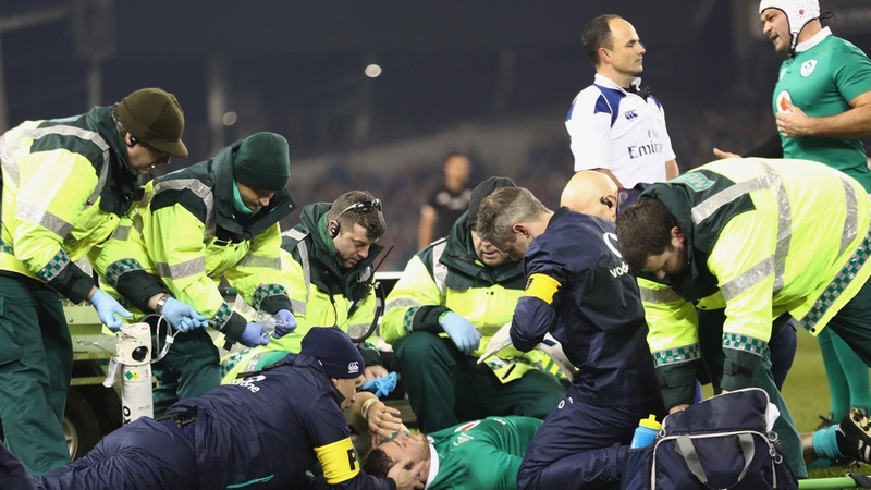 Robbie Henshaw was unable to continue after an early clash