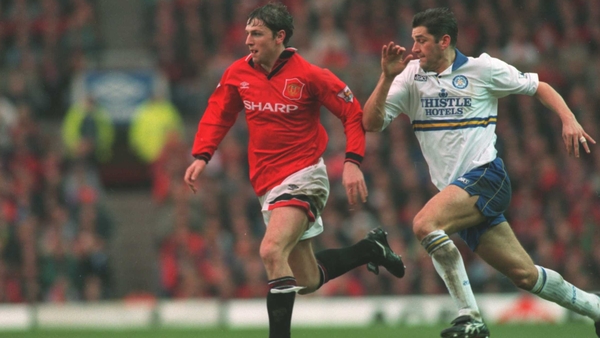 David White (right) in action against Manchester United in 1995