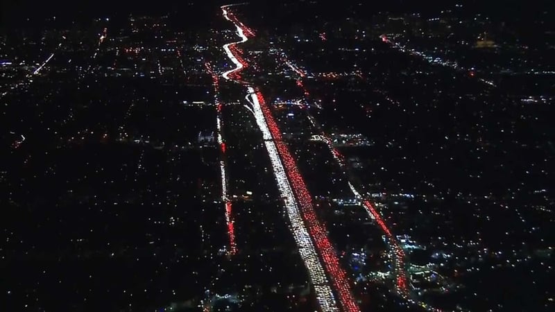 We took a look around Twitter and picked out the Top 5 Tweets of Thanksgiving for your viewing pleasure.