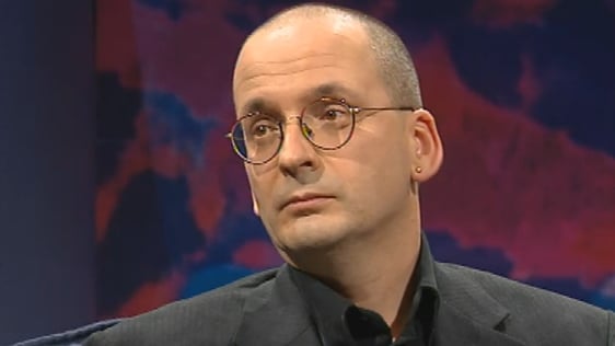 Roddy Doyle on Kenny Live (1996)