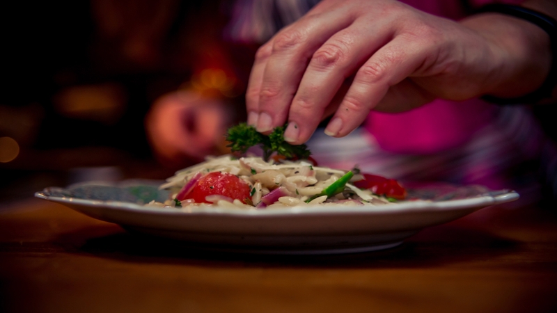 Catherine travels to London during her show Tastes Like Home.