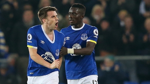 Seamus Coleman (L) celebrates his goal against Arsenal