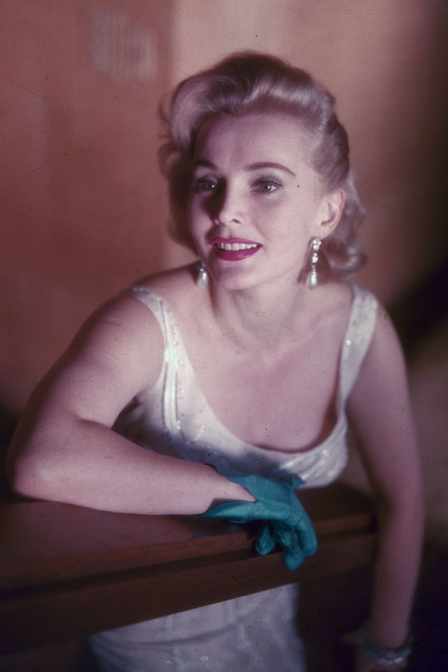 Zsa Zsa Gabor (99), actor, died December 18, 2016