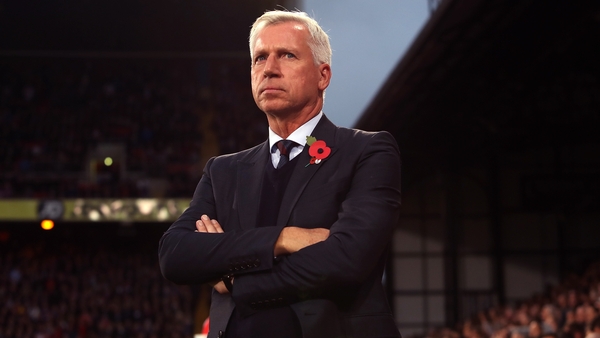 Alan Pardew has held talks with West Brom