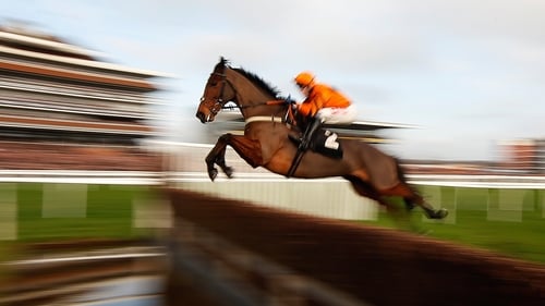 Thistlecrack under Tom Scudamore jumped beautifully on St Stephen's Day