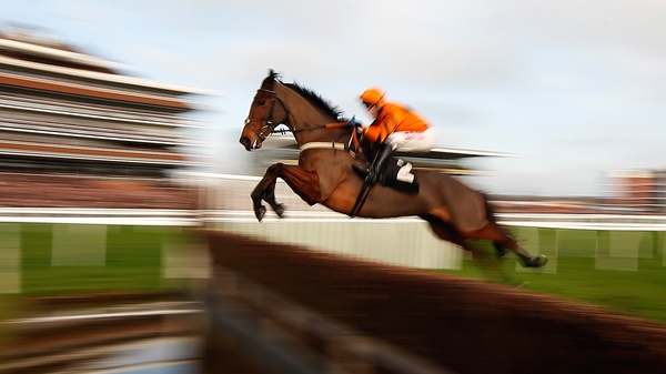 Thistlecrack under Tom Scudamore jumped beautifully on St Stephen's Day